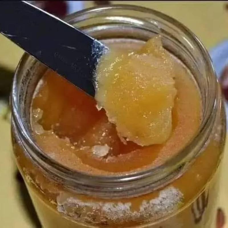 تبلور العسل: هل يعني أنه مغشوش؟ الحقيقة وراء نقاء العسل الطبيعي